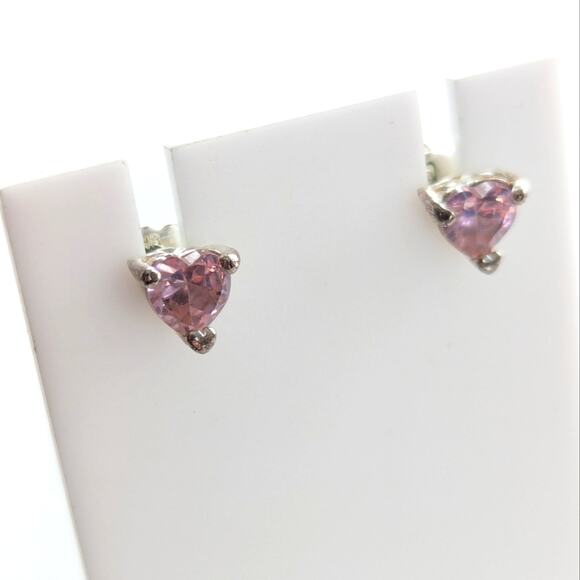 Vintage Signed Avon Silver Tone Pink Prong Set Romantic Heart Stud Earrings - Picture 1 of 4